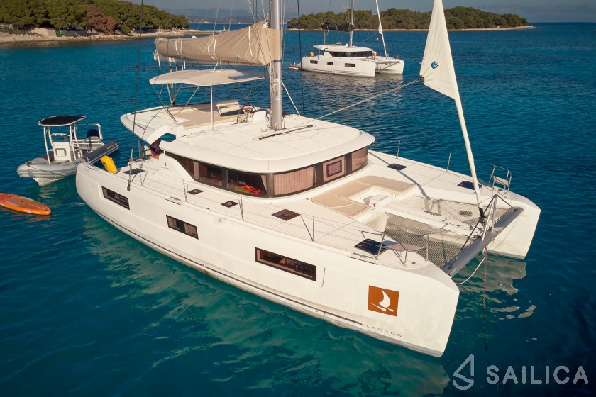 Lagoon 46  - Yacht Charter Sailica
