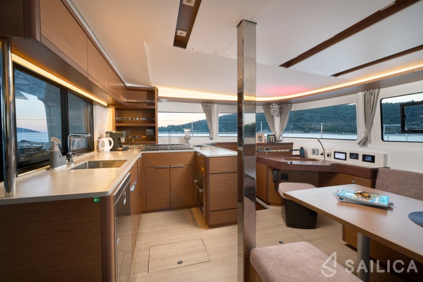 Lagoon 46  - Yacht Charter Sailica