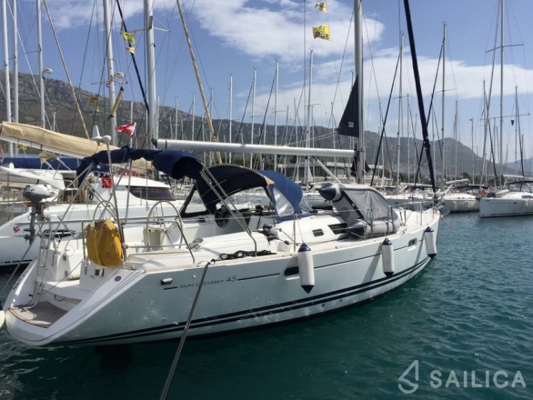 Sun Odyssey 45 - Yacht Charter Sailica