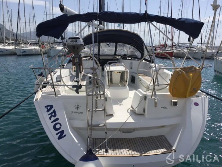 Sun Odyssey 45 - Yacht Charter Sailica