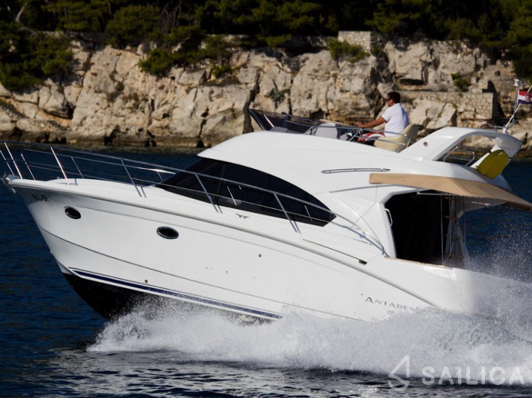 Antares 36 - Yacht Charter Sailica