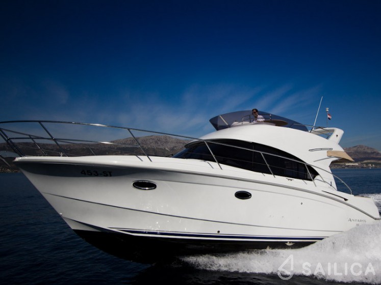 Antares 36 - Yacht Charter Sailica