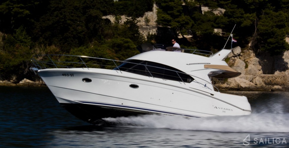 Antares 36 - Yacht Charter Sailica
