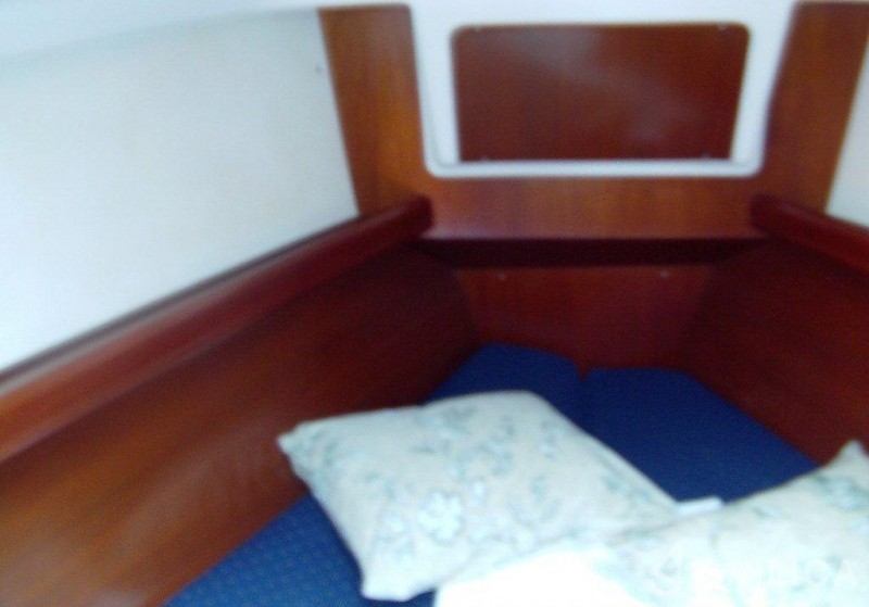 Oceanis 331 - Yacht Charter Sailica