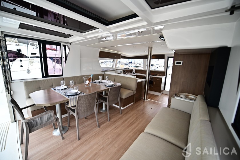 Bali 4.2 - Yacht Charter Sailica