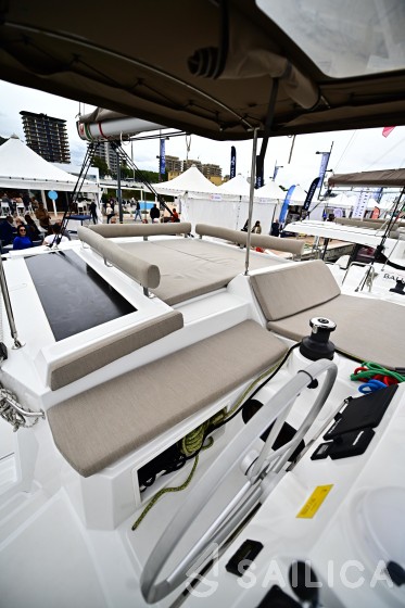 Bali 4.2 - Yacht Charter Sailica