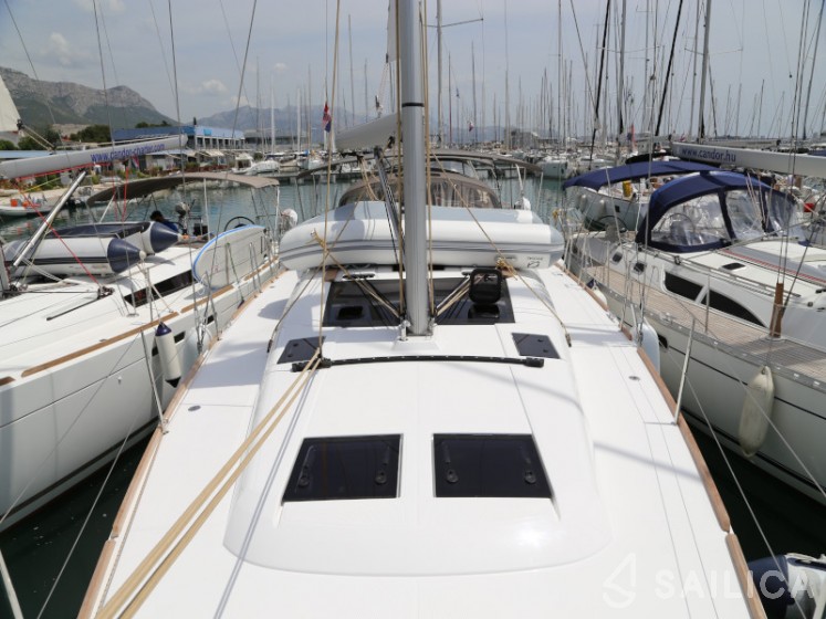 Dufour 460 GL - Yacht Charter Sailica