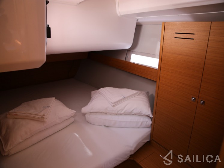 Dufour 460 GL - Yacht Charter Sailica
