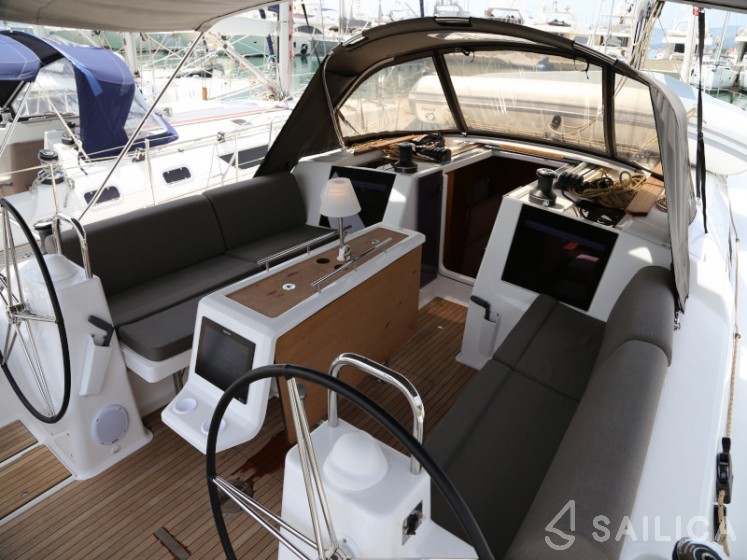 Dufour 460 GL - Yacht Charter Sailica