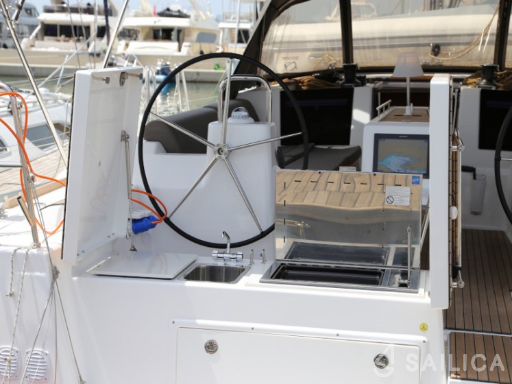 Dufour 460 GL - Yacht Charter Sailica