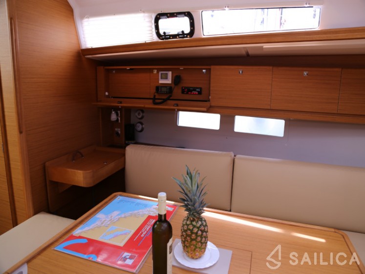 Dufour 460 GL - Yacht Charter Sailica