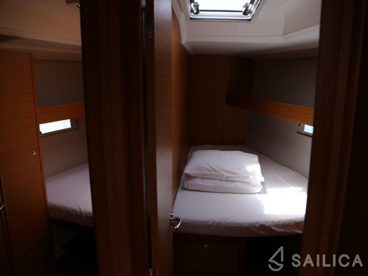 Dufour 460 GL - Yacht Charter Sailica