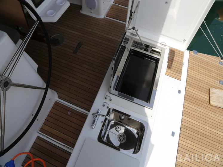 Dufour 460 GL - Yacht Charter Sailica