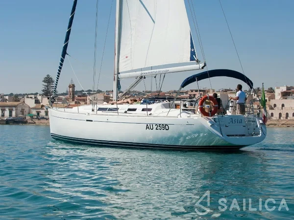 Dufour 455 Grand Large - Yacht Charter Sailica