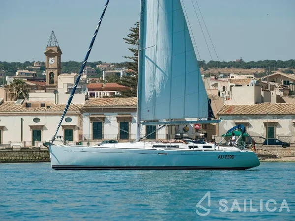 Dufour 455 Grand Large - Yacht Charter Sailica