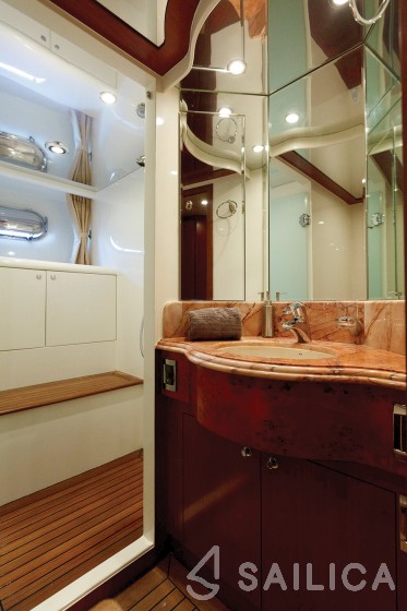 Johnson 87 - Yacht Charter Sailica