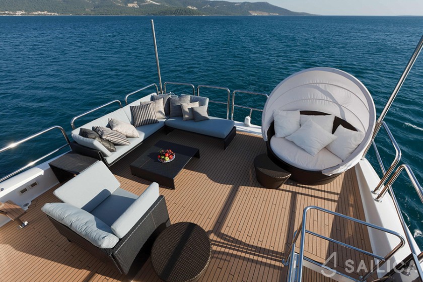 Johnson 87 - Yacht Charter Sailica