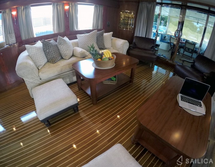 Johnson 87 - Yacht Charter Sailica