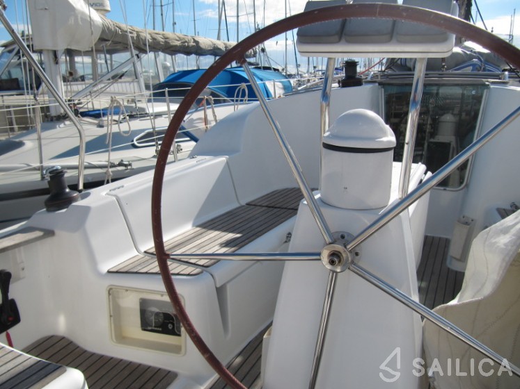 Sun Odyssey 36i - Yacht Charter Sailica