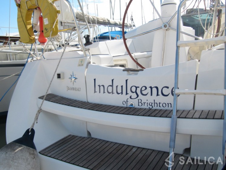 Sun Odyssey 36i - Yacht Charter Sailica