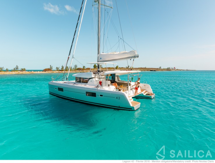 Lagoon 42 - Yacht Charter Sailica