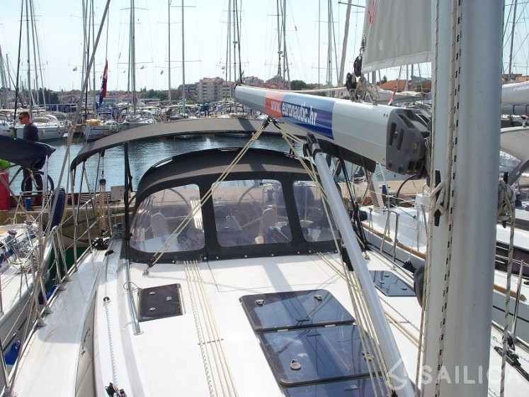 Bavaria 37 Cruiser - Yacht Charter Sailica