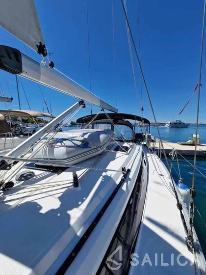 Bavaria 37 Cruiser - Yacht Charter Sailica