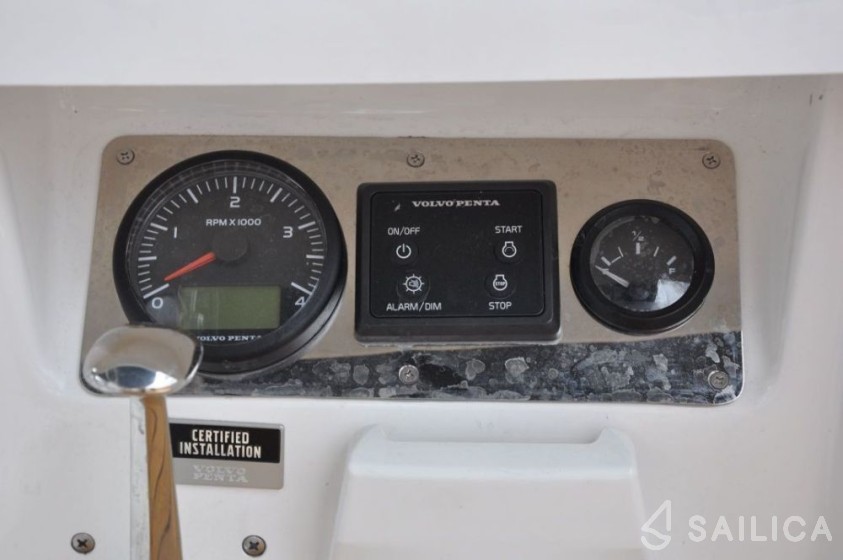 Bavaria 37 Cruiser - Yacht Charter Sailica