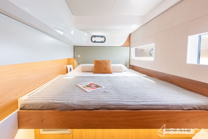 Bali Catsmart - Yacht Charter Sailica