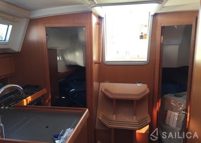 Bavaria 34 Cruiser - Yacht Charter Sailica