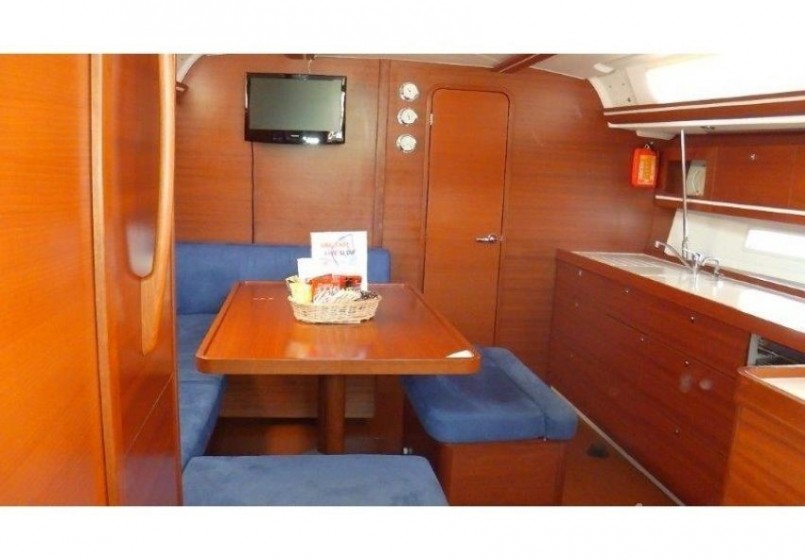 Dufour 450 Grand Large - Yacht Charter Sailica