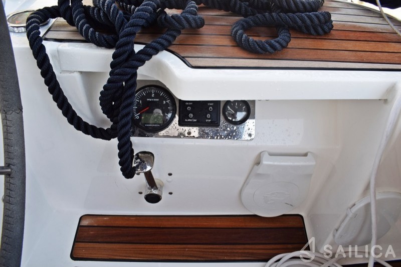 Bavaria 51 Cruiser - Yacht Charter Sailica