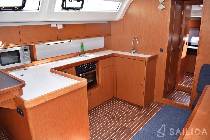 Bavaria 51 Cruiser - Yacht Charter Sailica
