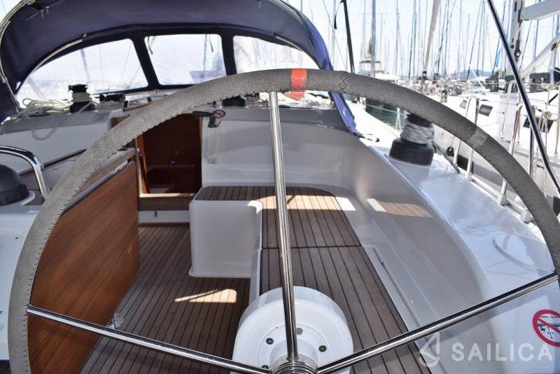 Bavaria 51 Cruiser - Yacht Charter Sailica