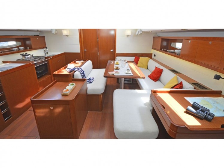 Oceanis 50 Family - Yacht Charter Sailica