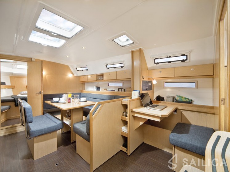 Oceanis 50 Family - Yacht Charter Sailica