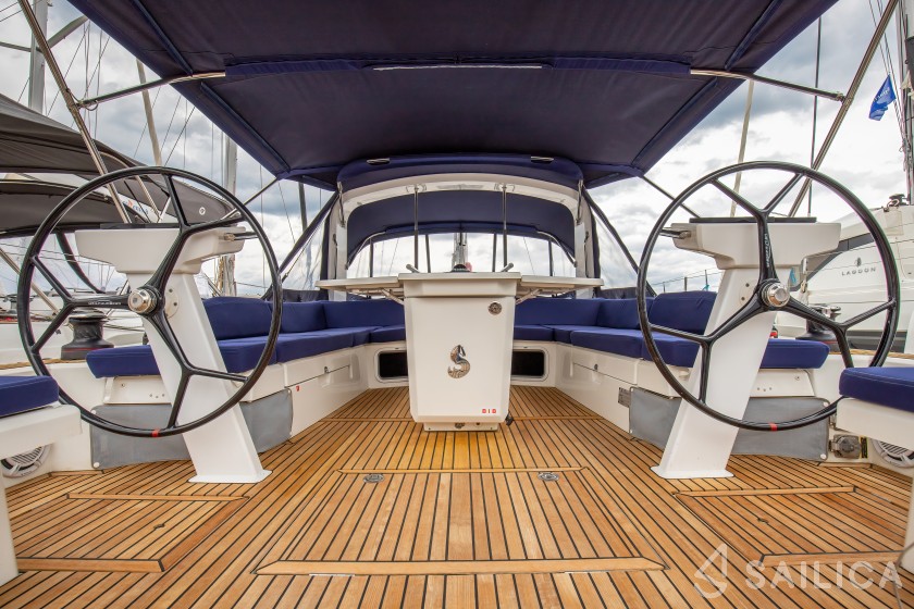 Oceanis 51.1 - Yacht Charter Sailica