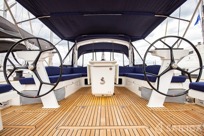 Oceanis 51.1 - Yacht Charter Sailica
