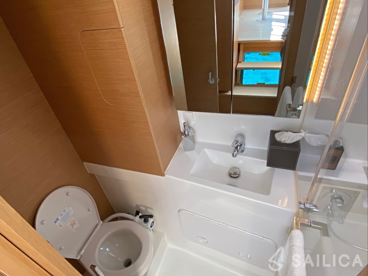 Excess 11 - Yacht Charter Sailica