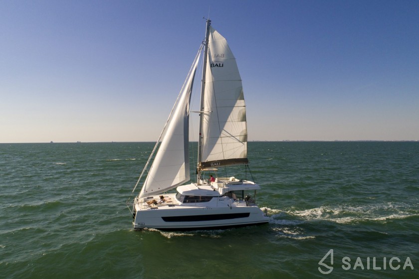 Bali Catspace - Yacht Charter Sailica