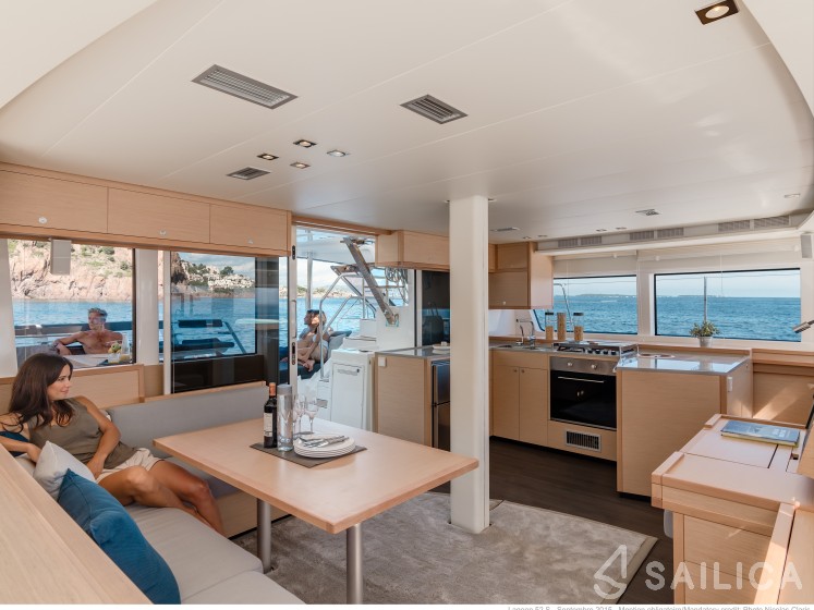 Lagoon 52F - Yacht Charter Sailica