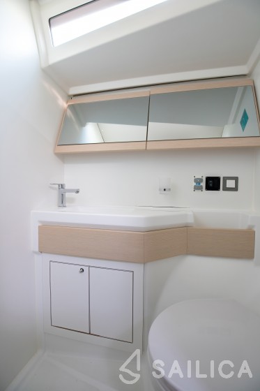 Oceanis 46.1 - Yacht Charter Sailica