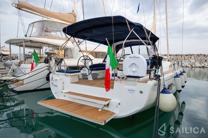 Oceanis 46.1 - Yacht Charter Sailica