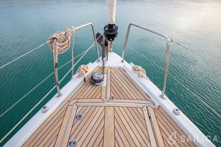 Oceanis 46.1 - Yacht Charter Sailica
