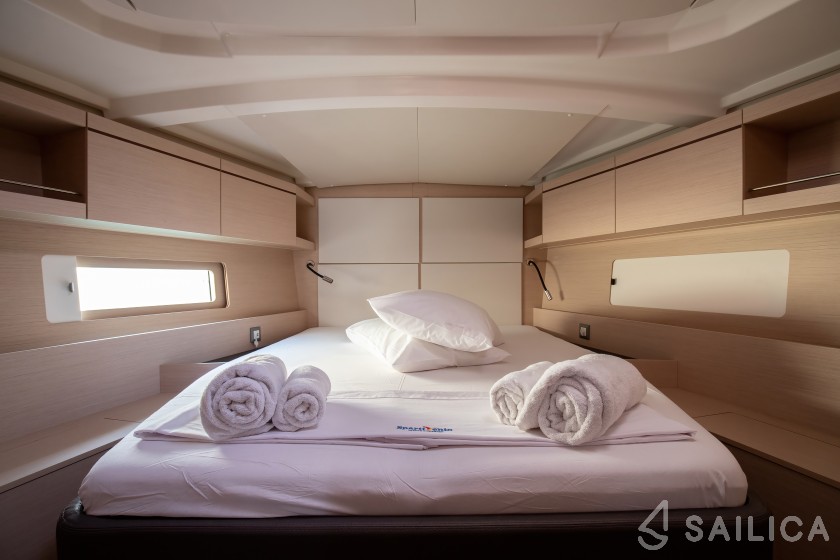 Oceanis 46.1 - Yacht Charter Sailica