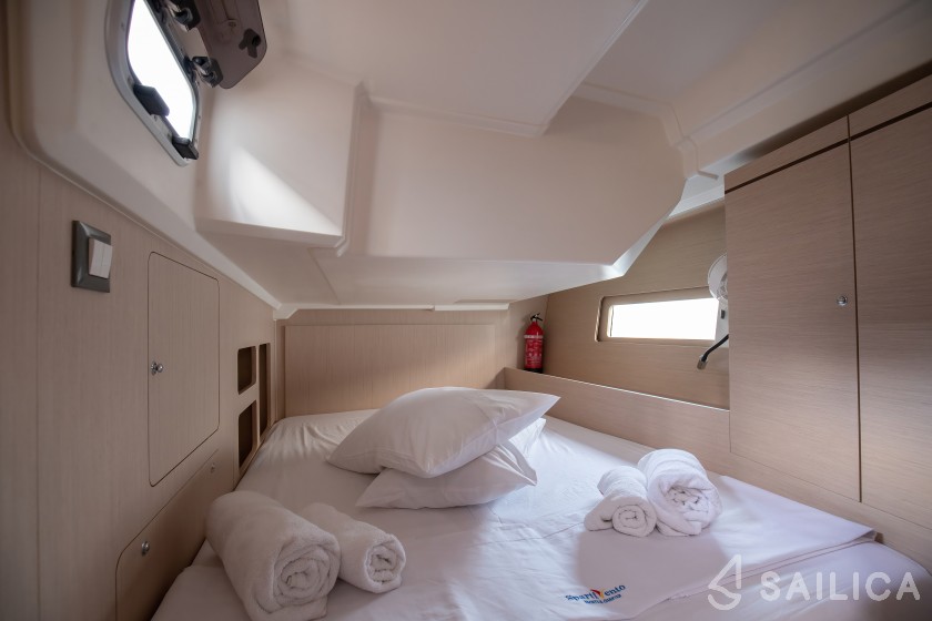 Oceanis 46.1 - Yacht Charter Sailica