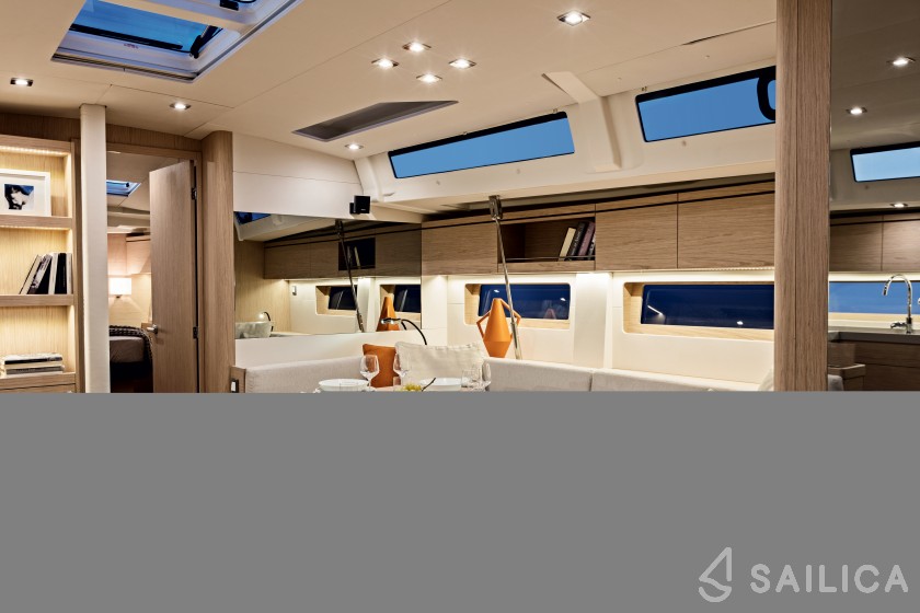 Oceanis 51.1 - Yacht Charter Sailica