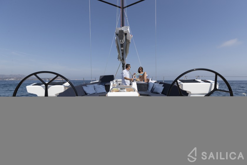 Oceanis 51.1 - Yacht Charter Sailica