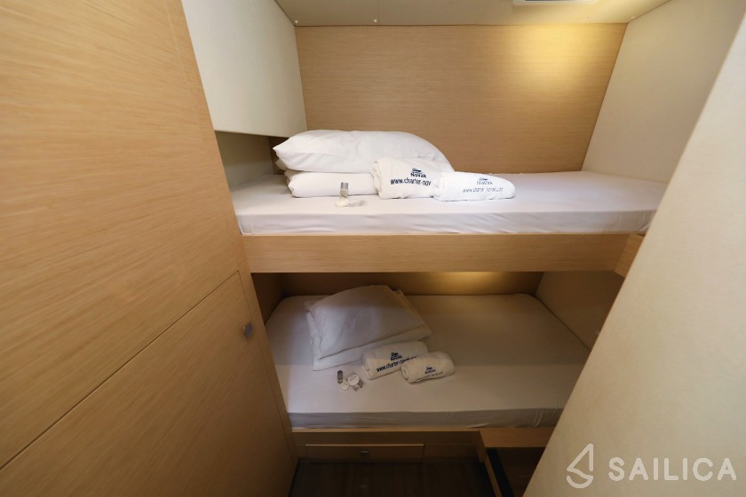 Saona 47 Quintet - Yacht Charter Sailica