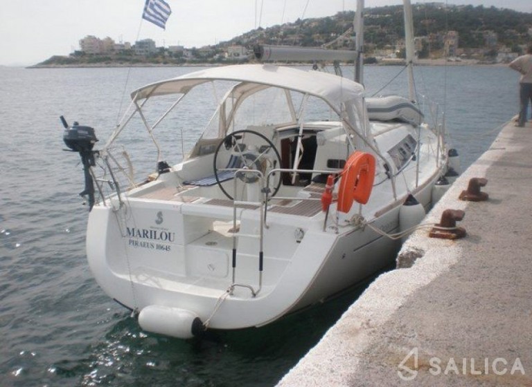 Oceanis 34 - Yacht Charter Sailica